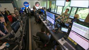 Centro de Operación del telescopio espacial James Webb.