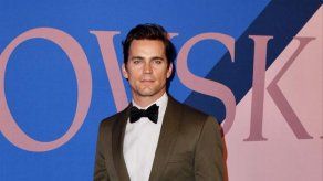 Matt Bomer invita a todos los vecinos de su localidad natal a ver gratis Love