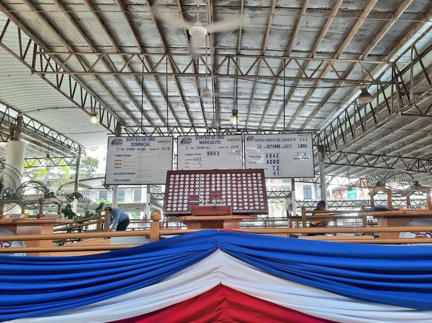 Entre los implicados hay funcionarios de la Lotería y particulares.