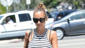 ¿Qué lleva Nicole Richie en el bolso?