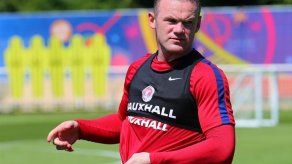 FA: Rooney no dio buen ejemplo al irse de fiesta