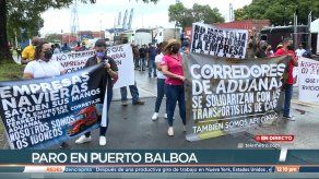 Hasta el mediodía de este viernes transportistas de carga mantienen el paro