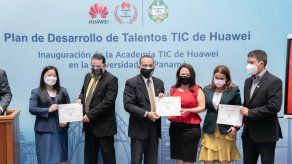 Huawei inaugura la Academia TIC enPanamá.