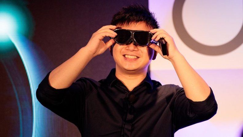 La empresa china Dlodlo presenta unas gafas virtuales de bolsillo