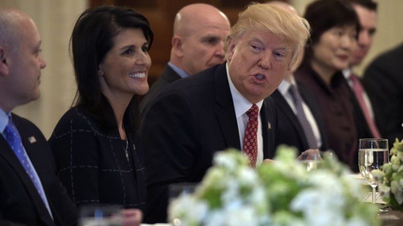 Trump parece recular sobre fondos para muro fronterizo