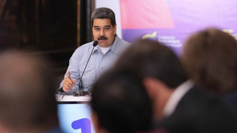 UE prevé imponer mañana más sanciones a personalidades venezolanas por crisis