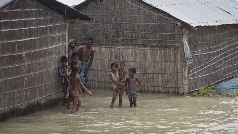 Inundaciones monzónicas causan 20 muertos en India