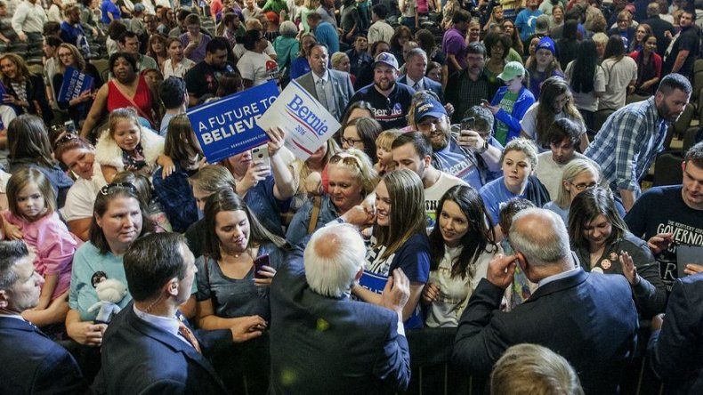 Bernie Sanders visita Puerto Rico