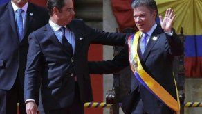 Santos jura por segunda vez como presidente