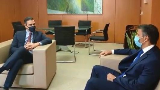 Pedro Sánchez se reúne con Leopoldo López en la sede socialista en Madrid