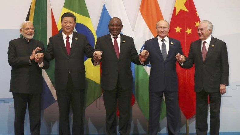 Xi pide al mundo “rechazar de plano el proteccionismo”