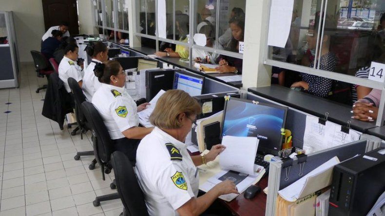 Migración cancelará 300 permisos más a extranjeros por fraude