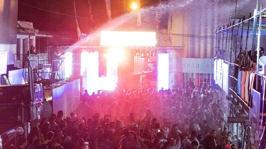 Carnaval de Chitré listo para el Pechugón.