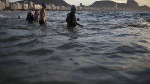 Brasil: Aguas en Copacabana no son aptas para nadar