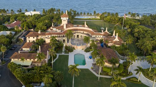 El allanamiento a Mar-a-Lago, llevado a cabo el lunes de la semana pasada, forma parte de una pesquisa del Departamento de Justicia en torno a documentos secretos de la Casa Blanca que fueron recuperados de la casa de Trump a principios de año.