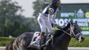 José Ortiz y Tapwrit conquistan el Belmont Stakes