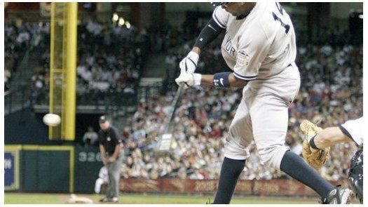 Yanquis 8, Astros 4. Mussina llega a 10 victorias