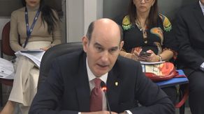 Ministro de Economía, Felipe Chapman, sustenta el Presupuesto General del Estado para 2026.