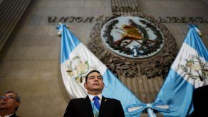 Presidente de Guatemala defiende su actuación en lucha contra corrupción