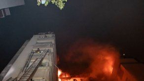 Sospechosa del incendio mortal en París estaba enfadada con un vecino