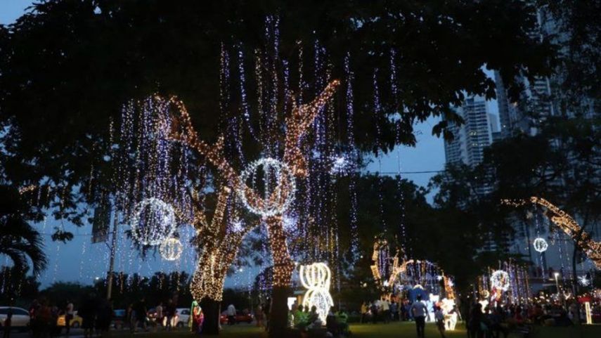 El alimbrado navideño se hará en los principales parques