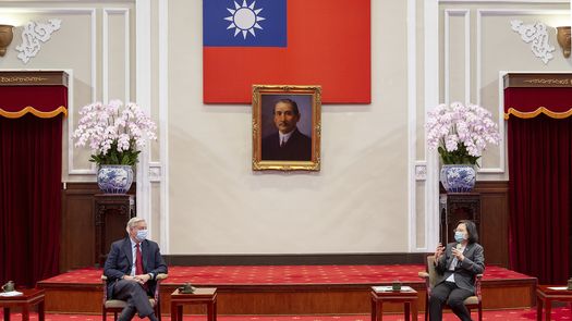 Los seis legisladores se reunieron el viernes con la presidenta, Tsai Ing-wen, y tenían previsto hacerlo también con el ministro de Defensa.