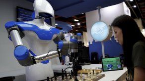 Mayor feria informática de Asia presenta lo último en inteligencia artificial