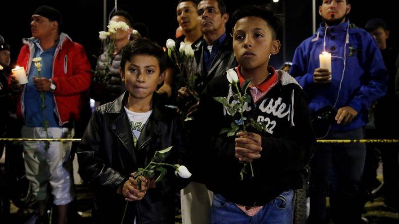 Duque decreta tres días de duelo por muertos en atentado terrorista en Bogotá