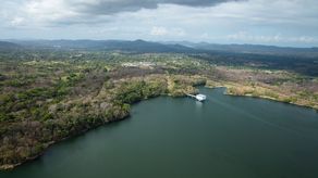 Canal de Panamá continúa trabajando para reparar avería en Monte Esperanza