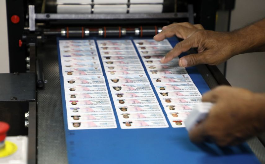 La Dirección de Cedulación extendió su horario al público