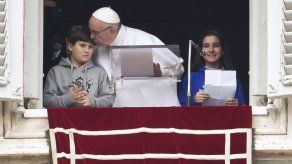 Papa pide un mundo de paz en Congreso Eucarístico Internacional de Filipinas