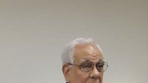 Doens se postula como precandidato presidencial en primarias del PRD