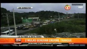 Congestionamiento en vía Centenario por articulado varado