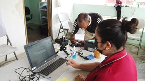 El cambio de residencia se puede hacer de dos maneras, de forma presencial, asistiendo al lugar donde usted reside habitualmente, y a través de la web tribunalcontigo.com.