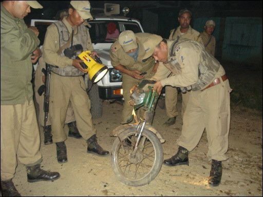Atentado con bomba deja 17 muertos y 30 heridos