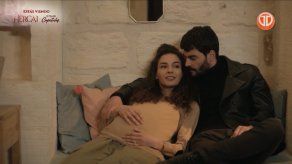 Miran y Reyyan listos para ir a Estambul.
