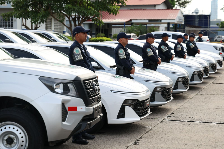 Policía Nacional recibe 19 vehículos&nbsp;