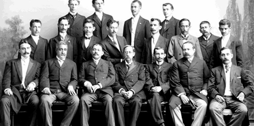 Debido a este tratado, la presencia de los estadounidenses en Panamá aumentó y con otros factores determinantes como la Fiebre del Oro en California que tuvo a Panamá como centro de ruta, se provocó un choque cultural. Debido a este tratado, la presencia de los estadounidenses en Panamá aumentó y con otros factores determinantes como la Fiebre del Oro en California que tuvo a Panamá como centro de ruta, se provocó un choque cultural.