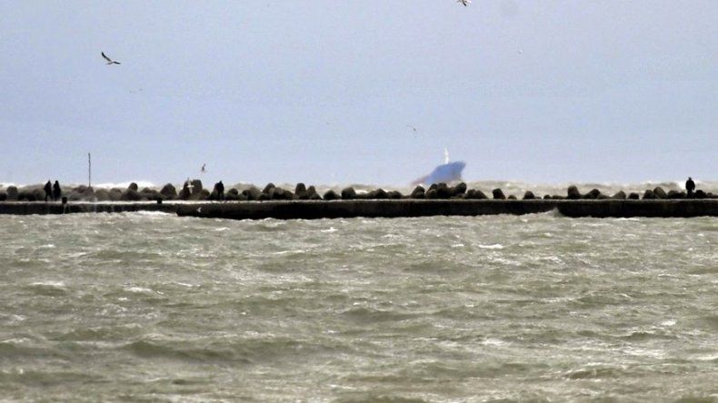 Se hunde buque turco de carga; dos muertos y 4 desaparecidos