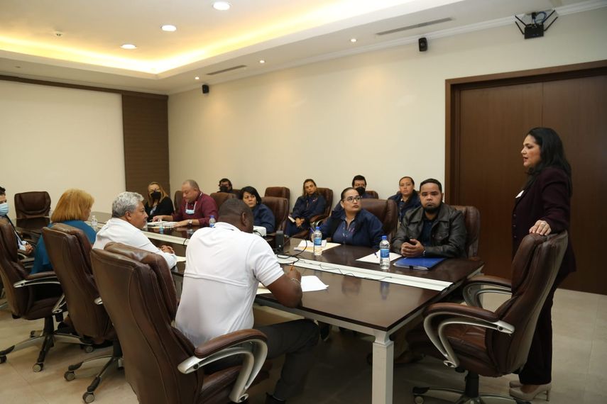 Aduanas instaló una mesa de negociación con los funcionarios