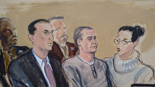 Genaro García Luna, quien fue secretario de Seguridad Pública de 2006 a 2012 durante el gobierno del entonces presidente Felipe Calderón, está acusado en Estados Unidos de recibir millones de dólares en sobornos del Cártel de Sinaloa.