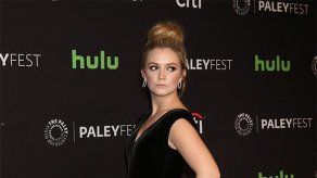 Billie Lourd rinde homenaje a su madre