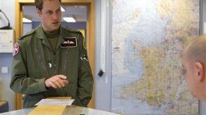 Príncipe Guillermo concluye carrera militar