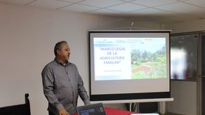 MIDA capacita a directores regionales y coordinadores en seguimiento de programas agrícolas