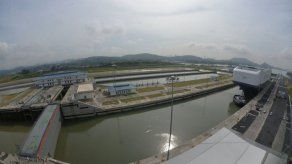 Canal de Panamá rechaza entrar en la guerra de precios del canal de Suez