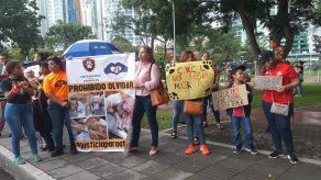 Realizan manifestación contra el maltrato animal en Panamá