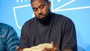 Un millón de dólares por unas deportivas usadas de Kanye West