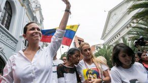 Mujeres venezolanas forman movimiento de resistencia por revocatorio
