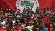 Los procesos de Título Brasil suelen comenzar con alcaldes rurales que acuden al gobierno federal en nombre de campesinos locales. Los procesos de Título Brasil suelen comenzar con alcaldes rurales que acuden al gobierno federal en nombre de campesinos locales.