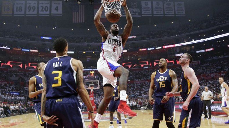 Clippers derrotan al Jazz 99-91, la serie queda 1-1
